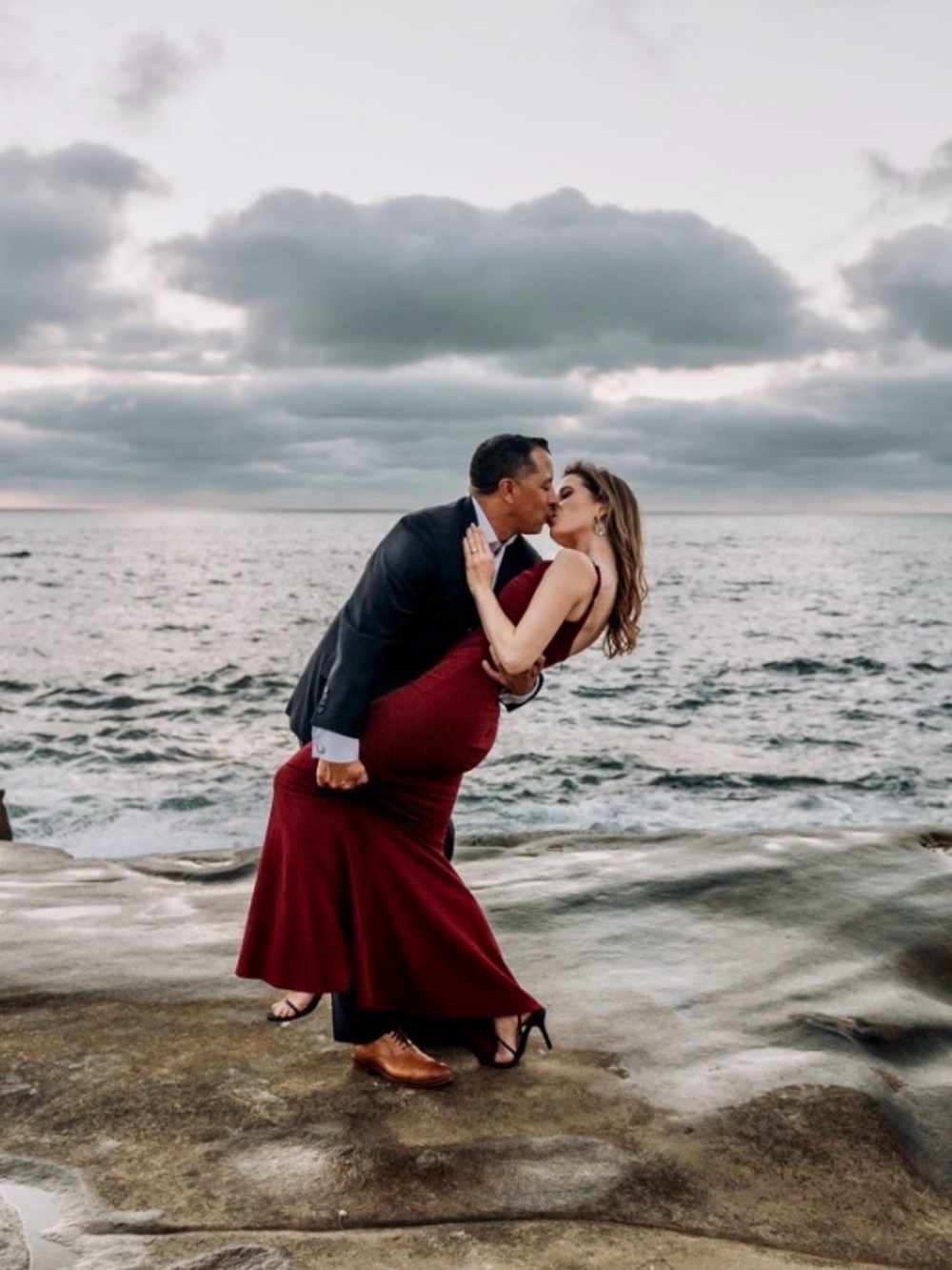 Lulu's Burgundy Spaghetti Strap V-Neck Maxi Dress